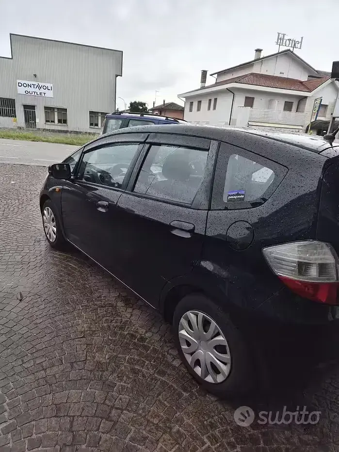 Usata Honda Jazz 90 CV (66 kW) 2008 Nero Utilitaria