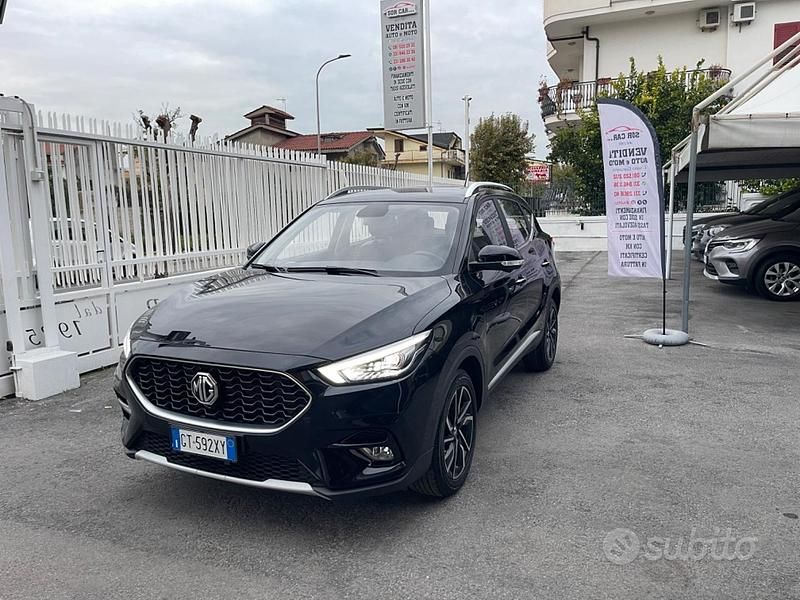 Usata MG ZS Luxury 106 CV (77 kW) 2024 Nero SUV