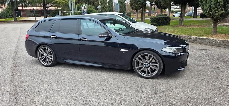 Usata BMW 550 381 CV (280 kW) 2015 Blu Station wagon