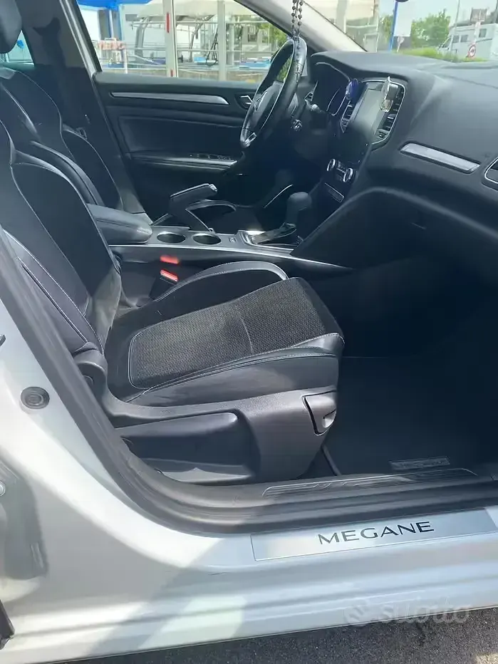 Usata Renault Mégane GrandTour 110 CV (80 kW) 2017 Bianco Station wagon