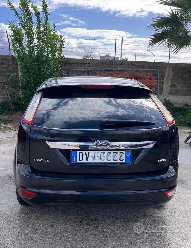 Usata Ford Focus 110 CV (80 kW) 2009 Nero Berlina