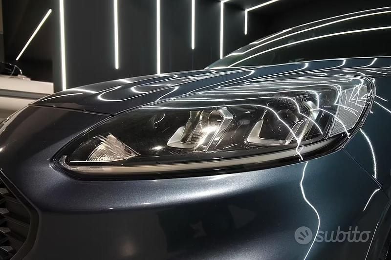 Usata Ford Kuga ST-Line 120 CV (88 kW) 2022 Blu SUV