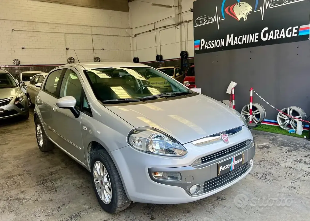 Usata Fiat Punto Evo Dynamic 70 CV (51 kW) 2010 Utilitaria
