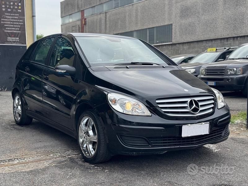 Gebraucht Mercedes B170 116 PS (85 kW) 2008 Schwarz Van / Kleinbus