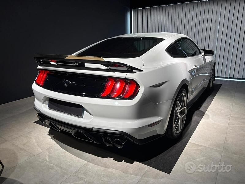 Usata Ford Mustang Fastback 290 CV (213 kW) 2019 Bianco Coupé