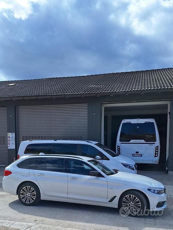 Bianco Usata 2018 BMW 520 Sport Line Station wagon | 20.000 € (Buon prezzo) - Immagine 1/4