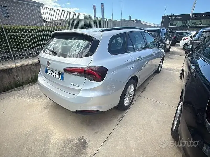 Usata Fiat Tipo Life 131 CV (96 kW) 2021 Grigio Station wagon
