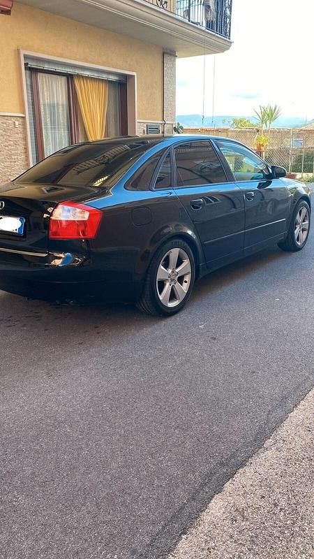 Usata Audi A4 130 CV (95 kW) 2003 Nero Berlina