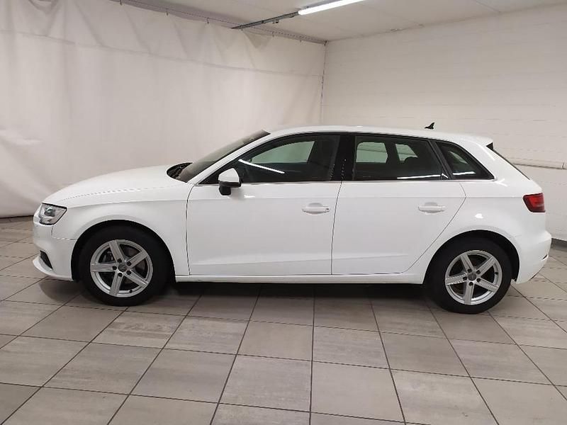 Usata Audi A3 Business 116 CV (85 kW) 2019 Bianco Berlina