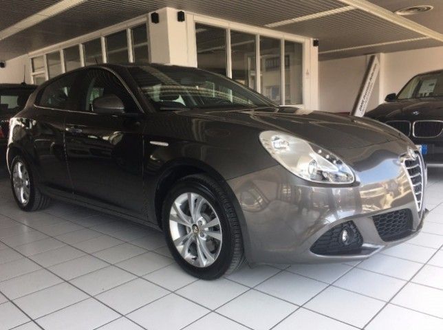 Usata Alfa Romeo Giulietta 1 4 Turbo Multiair Distinctive 170cv Metano Usata Alfa Romeo Giulietta 1 4 Turbo Multiair Distinctive 170cv Metano