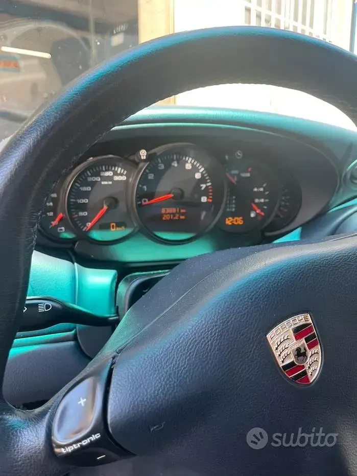 Usata Porsche 996 320 CV (235 kW) 2001 Grigio Coupé