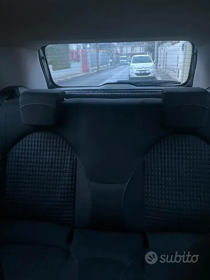 Usata Fiat Grande Punto 75 CV (55 kW) 2006 Grigio Utilitaria