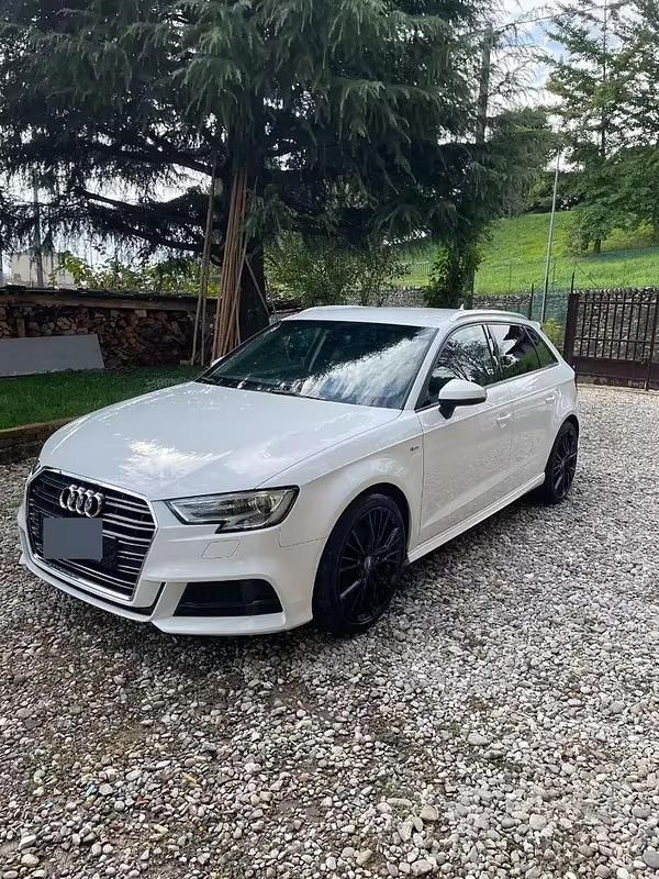 Usata Audi A3 S-Line 110 CV (80 kW) 2017 Bianco Berlina