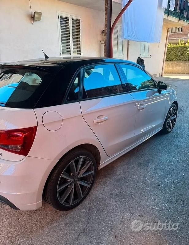 Usata Audi A1 90 CV (66 kW) 2015 Utilitaria