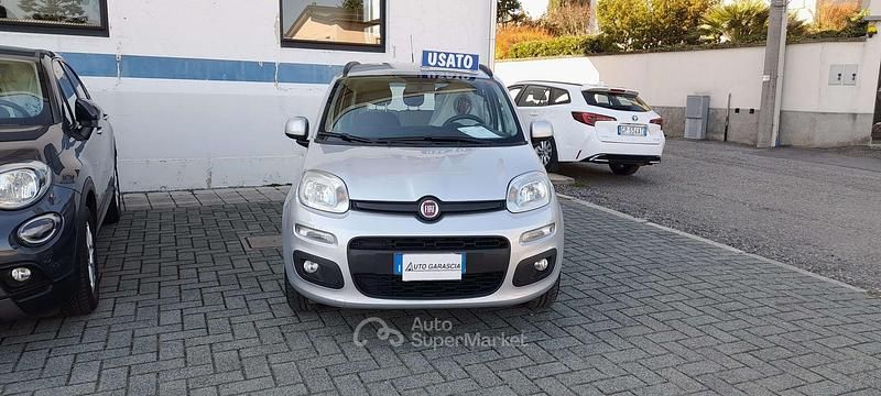 Usata Fiat Panda Lounge 69 CV (50 kW) 2012 Argento Utilitaria