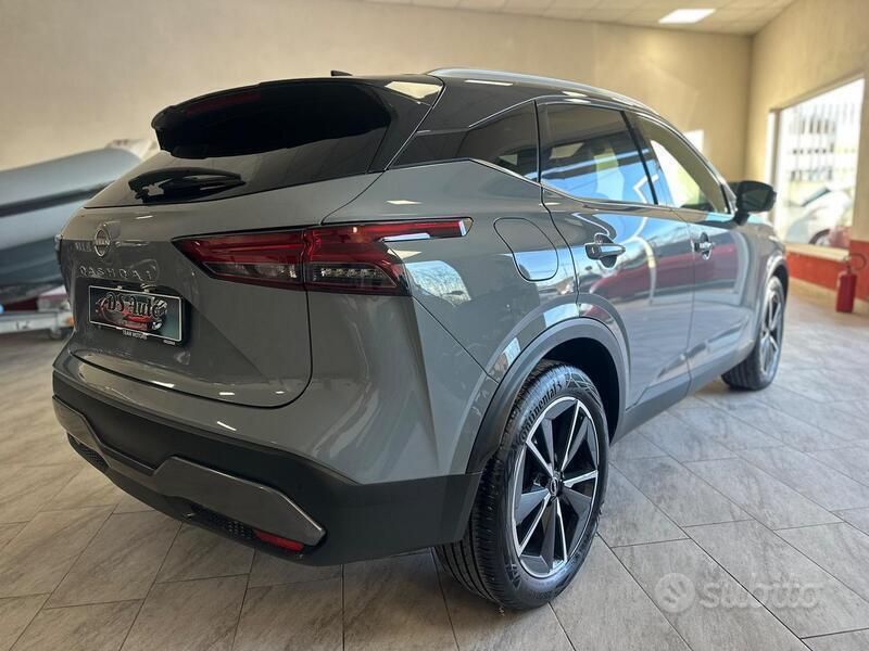 Usata Nissan Qashqai Tekna+ 158 CV (116 kW) 2023 Grigio SUV
