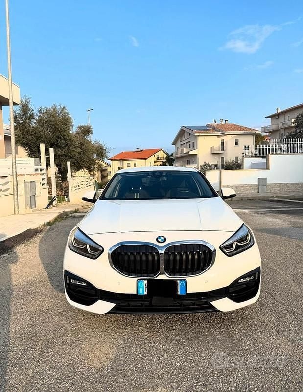 Usata BMW 116 Efficient Dynamics 2020 Bianco Utilitaria