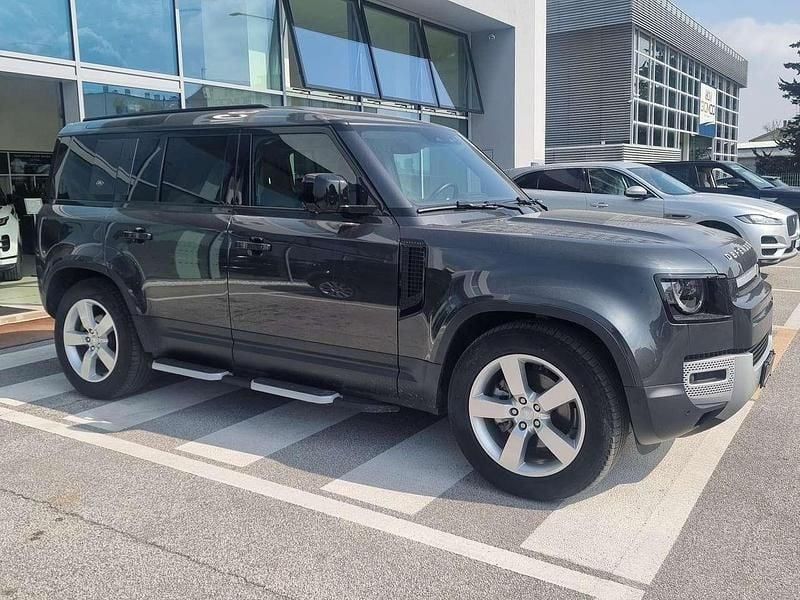 Usata Land Rover Defender 200 CV (147 kW) 2023 Grigio SUV