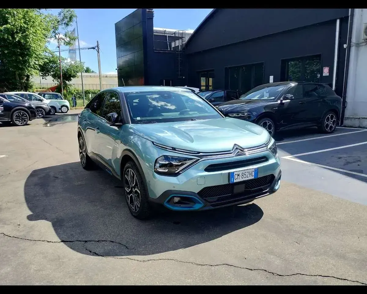 Usata Citroën e-C4 Shine 56 kW (77 CV) 2023 Blu SUV