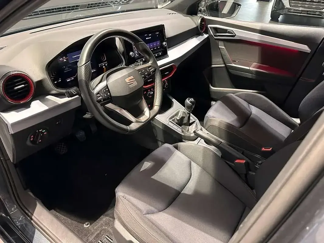Usata Seat Ibiza FR 95 CV (69 kW) 2024 Nero Utilitaria