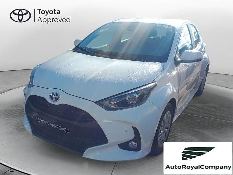 Other Usata 2023 Toyota Yaris Hybrid Active Tre volumi | 18.900 € (Buon prezzo) - Immagine 1/1