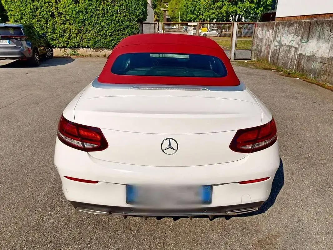 Usata Mercedes C180 Premium 156 CV (114 kW) 2021 Bianco Cabrio