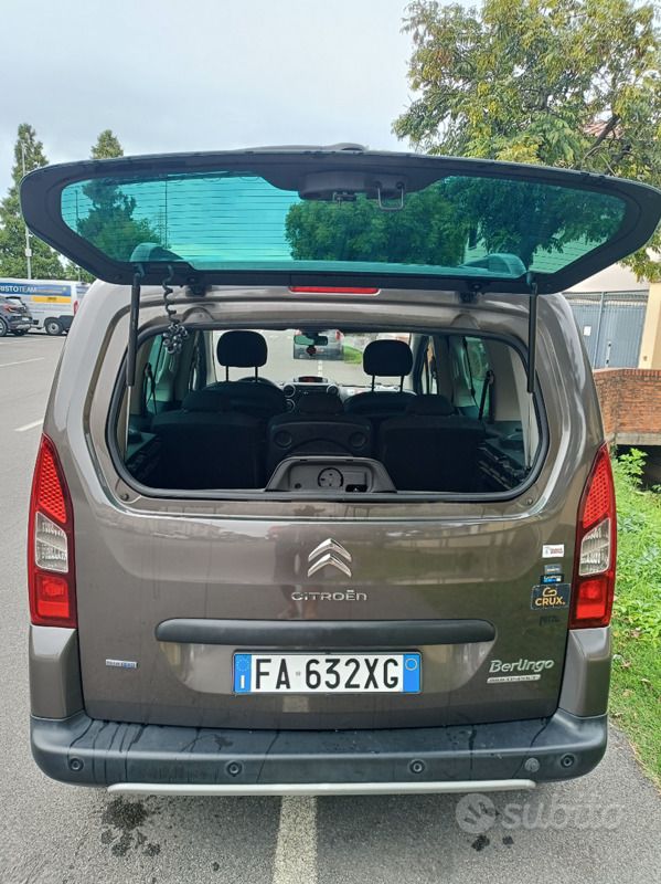 Marrone Usata 2015 Citroën Berlingo XTR Monovolume | 5500 € (Buon prezzo) - Immagine 1/4