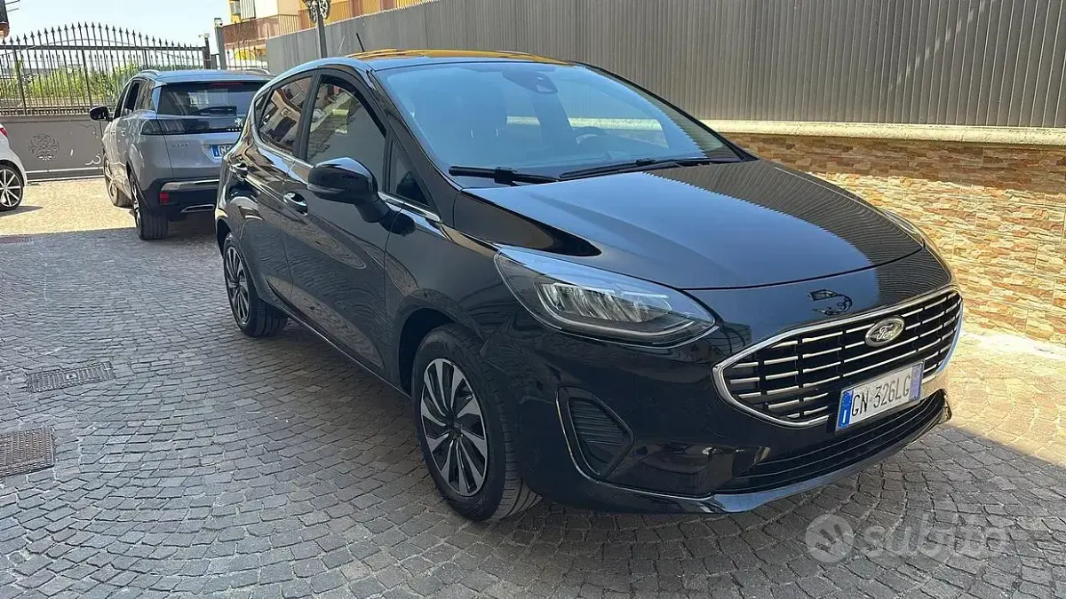 Usata Ford Fiesta 75 CV (55 kW) 2023 Nero Utilitaria