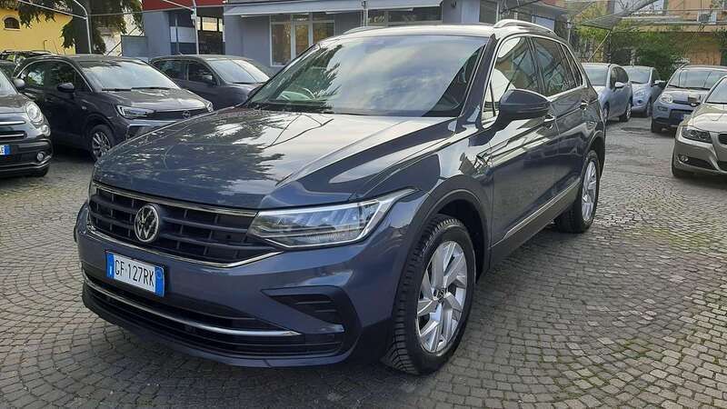 Usata VW Tiguan Life 150 CV (110 kW) 2021 Grigio SUV