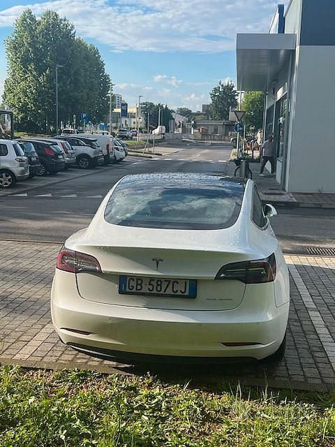 Usata Tesla Model 3 366 kW (498 CV) 2020 Bianco Berlina
