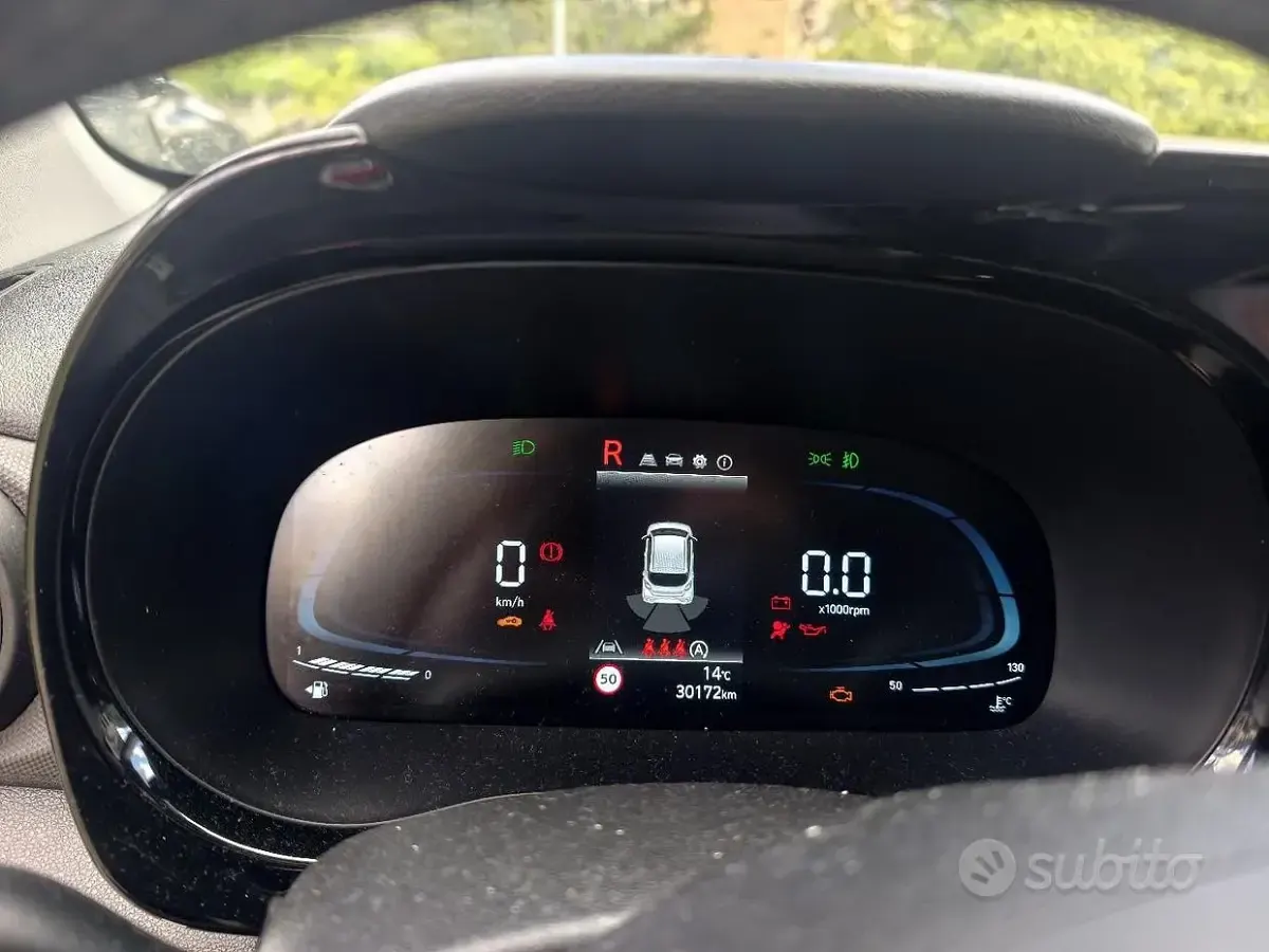 Usata Hyundai i10 67 CV (49 kW) 2023 Bianco Utilitaria