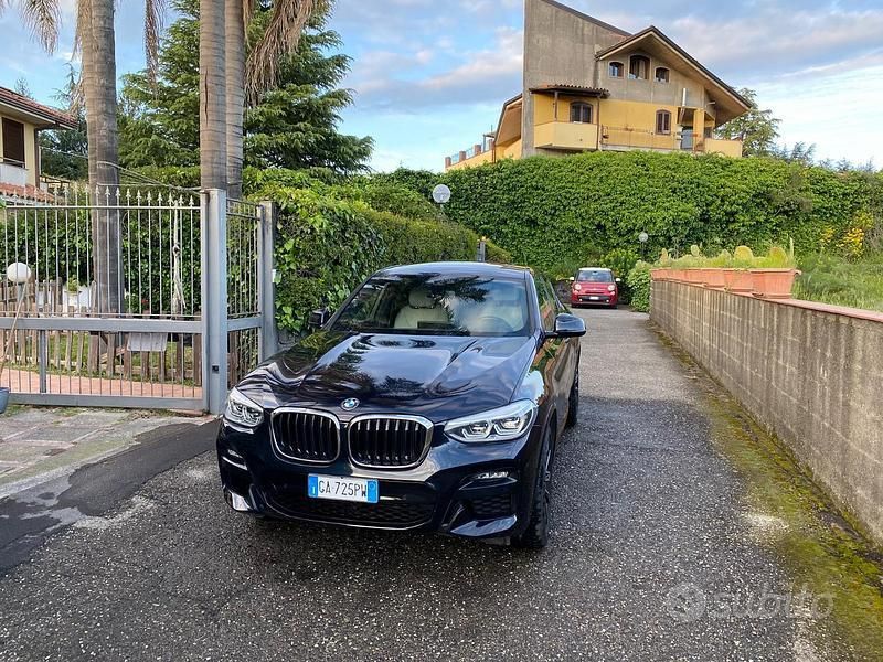 Blu/azzurro Usata 2020 BMW X4 Comfort Edition SUV | 32.900 € (Buon prezzo) - Immagine 1/4