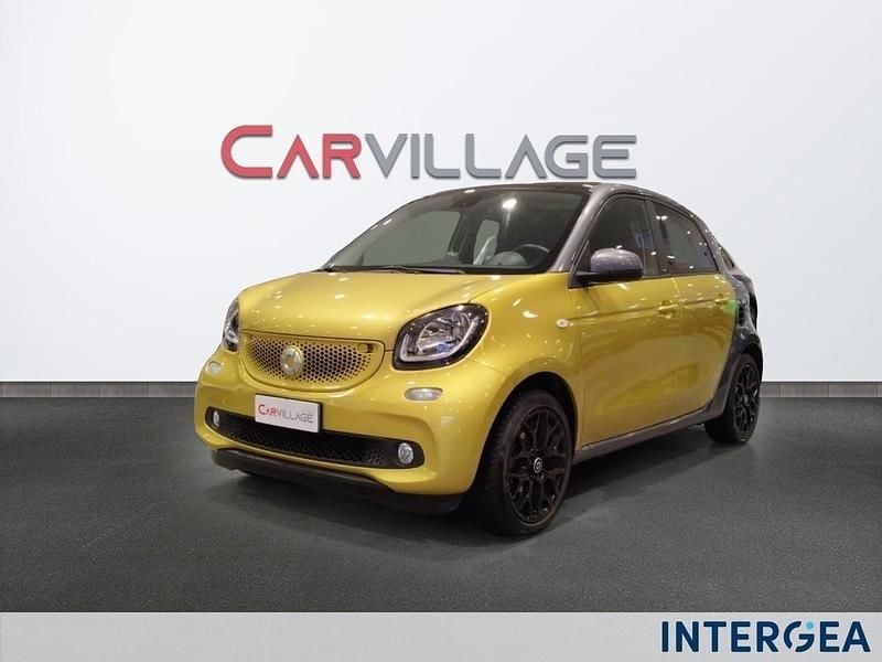 Usata Smart ForFour Passion 71 CV (52 kW) 2016 Oro Utilitaria