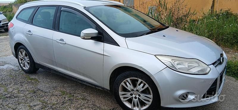 Usata Ford Focus 2011 Grigio Station wagon