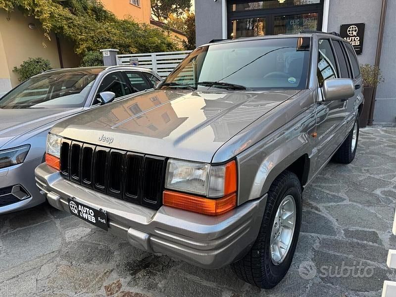 Usata Jeep Grand Cherokee 212 CV (155 kW) 1997 Grigio SUV