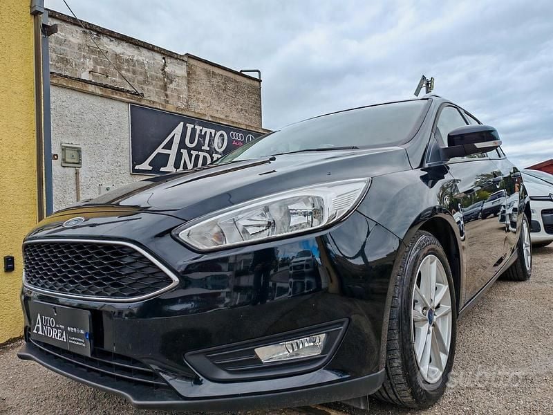 Nero Usata 2018 Ford Focus Titanium Tre volumi | 7499 € (Buon prezzo) - Immagine 1/4
