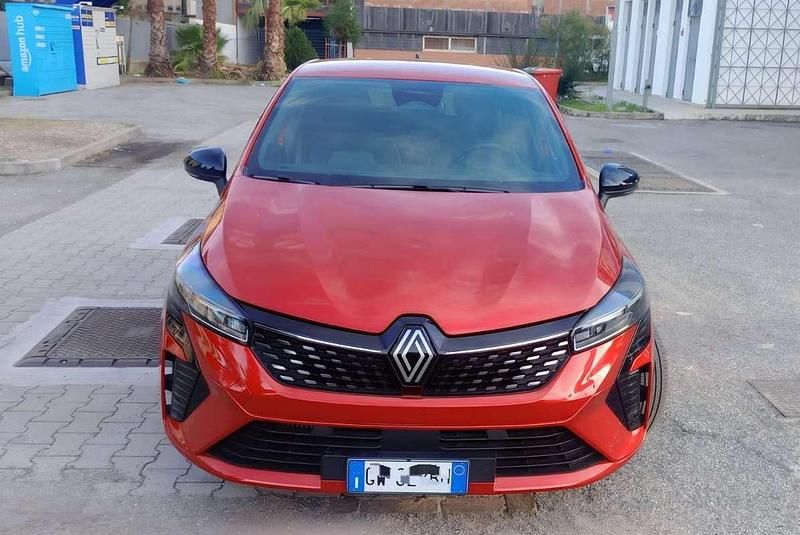 Usata Renault Clio V Techno 91 CV (66 kW) 2024 Berlina