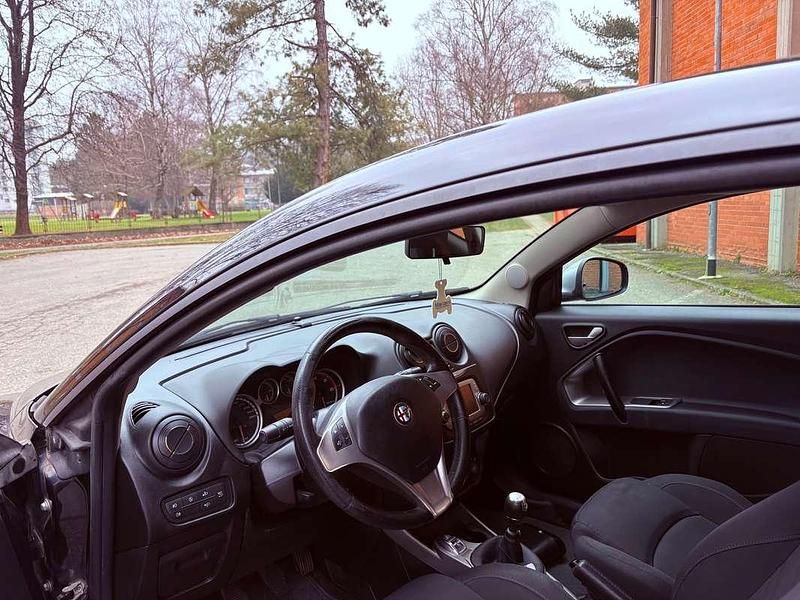 Usata Alfa Romeo MiTo Progression 84 CV (61 kW) 2013 Nero Utilitaria