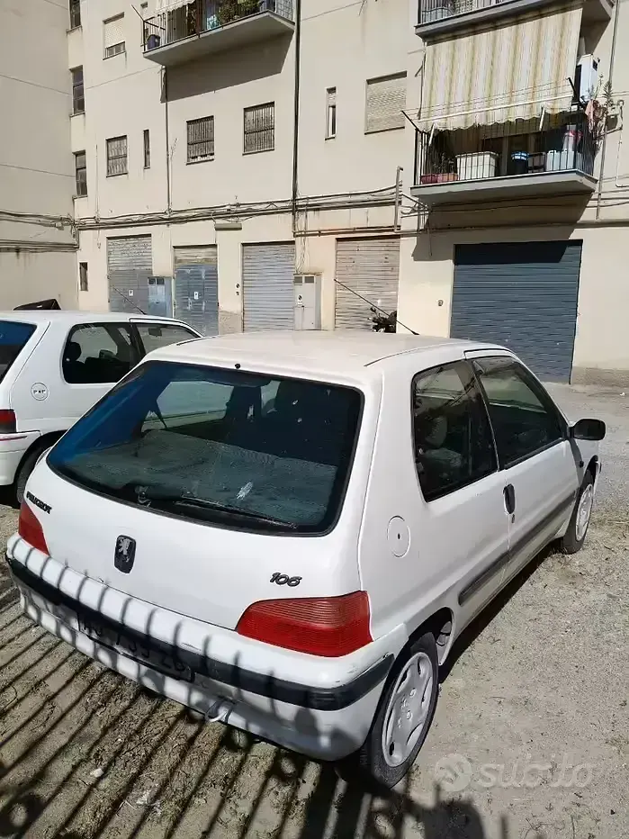 Usata Peugeot 106 50 CV (36 kW) 1996 Bianco Utilitaria