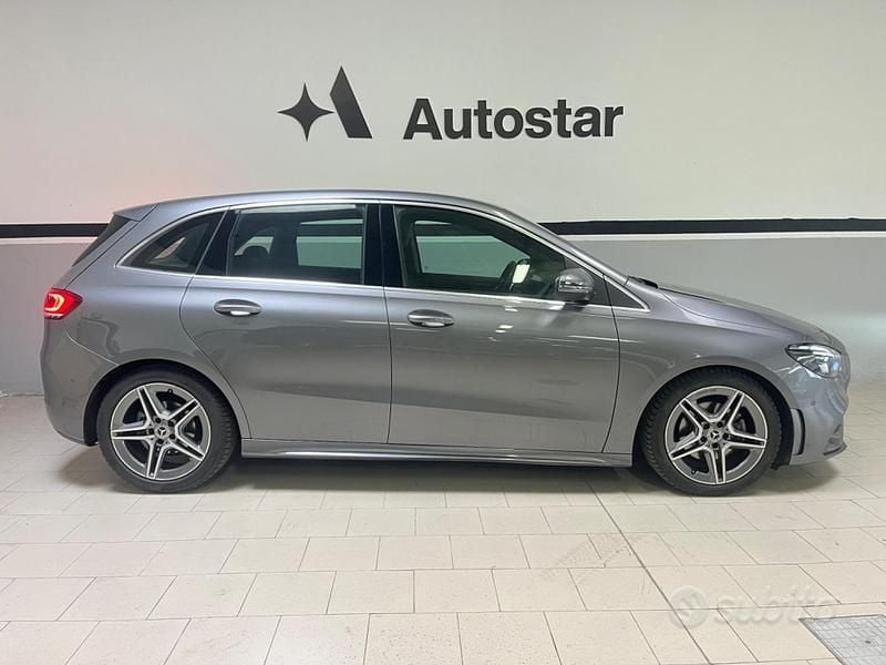 Usata Mercedes B200 Premium 150 CV (110 kW) 2019 Grigio Monovolume
