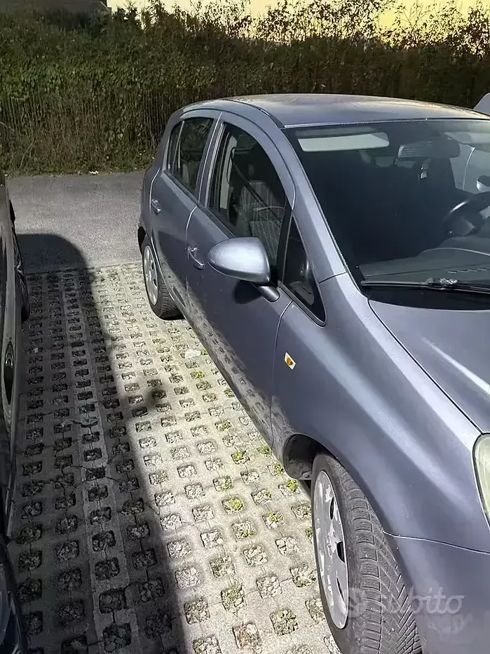 Usata Opel Corsa 80 CV (58 kW) 2009 Grigio Utilitaria