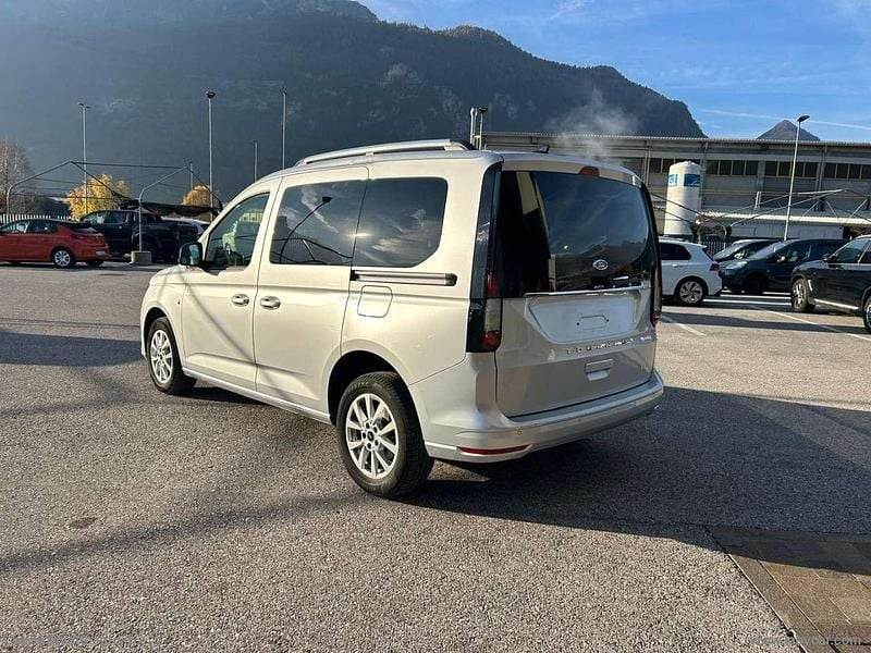 Usata Ford Tourneo Connect Titanium 122 CV (89 kW) 2023 Grigio Monovolume