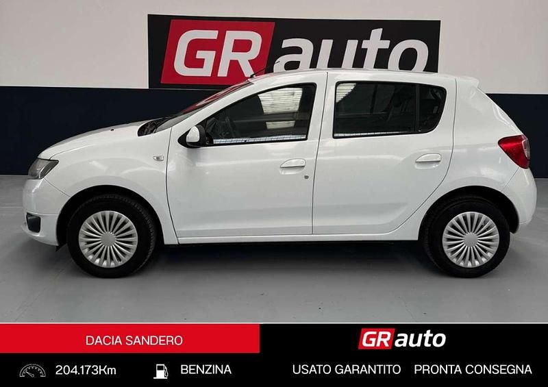 Other Usata 2015 Dacia Sandero Due volumi | 4100 € (Buon prezzo) - Immagine 1/4