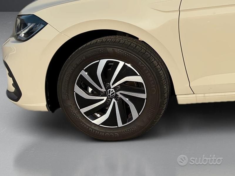 Usata VW Polo Edition 80 CV (58 kW) 2025 Beige Utilitaria