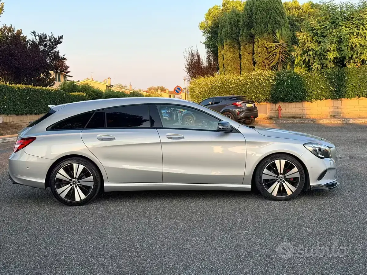 Usata Mercedes CLA200 Premium 136 CV (100 kW) 2019 Grigio Coupé