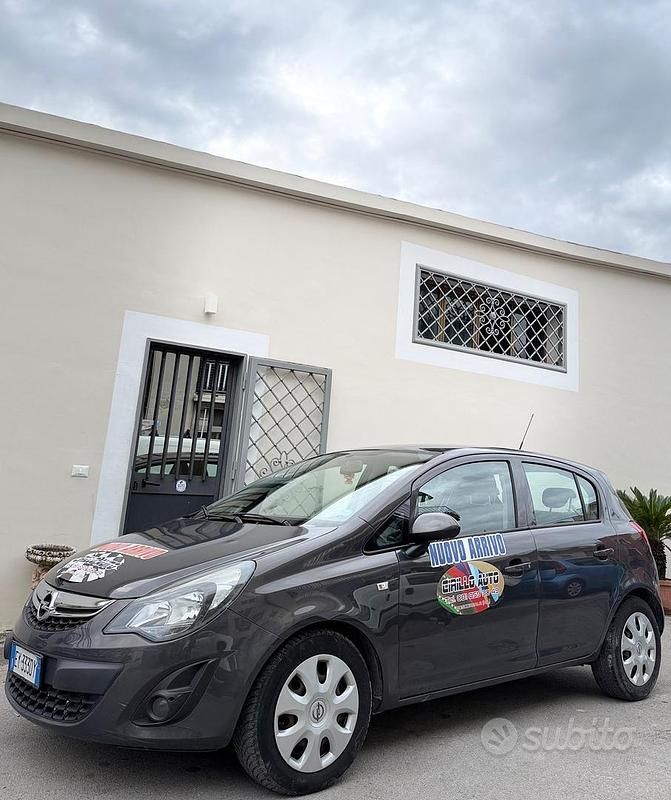 Usata Opel Corsa 85 CV (62 kW) 2015 Grigio Berlina