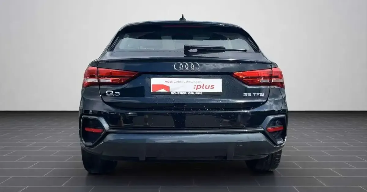 Usata Audi Q3 Sportback Ambiente 150 CV (110 kW) 2023 Nero SUV