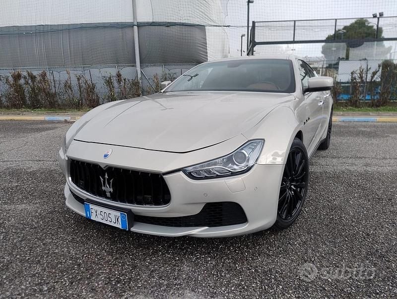 Usata Maserati Ghibli 275 CV (202 kW) 2014 Beige Berlina