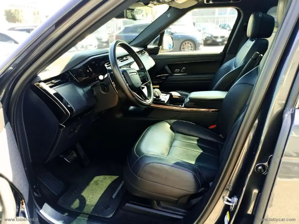 Käytetty Land Rover Range Rover Sport HSE 249 HP (183 kW) 2024 Harmaa Katumaasturi