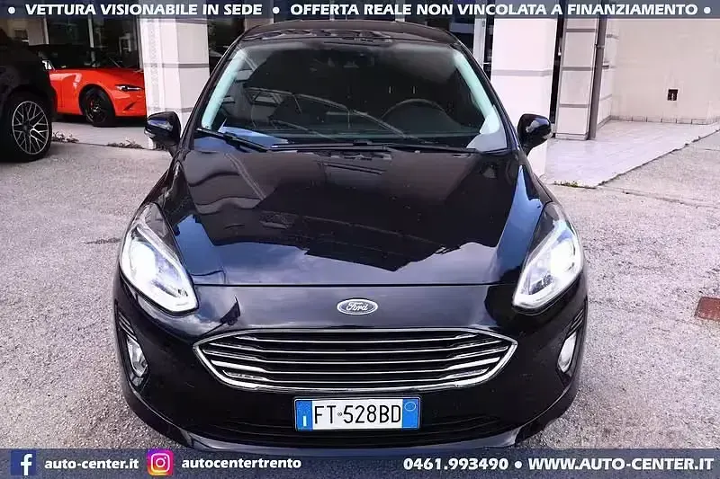 Usata Ford Fiesta 86 CV (63 kW) 2018 Nero Utilitaria